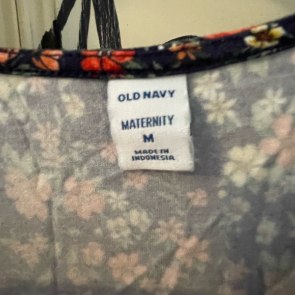 EUC Old Navy Maternity Dress - Picture 2 of 3